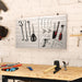 Organisez votre espace de travail avec notre ensemble de 4 panneaux muraux magnétiques et 32 aimants puissants ! Idéal pour un garage, une cuisine ou un bureau impeccablement rangé ! #DIY #Rangement #Atelier